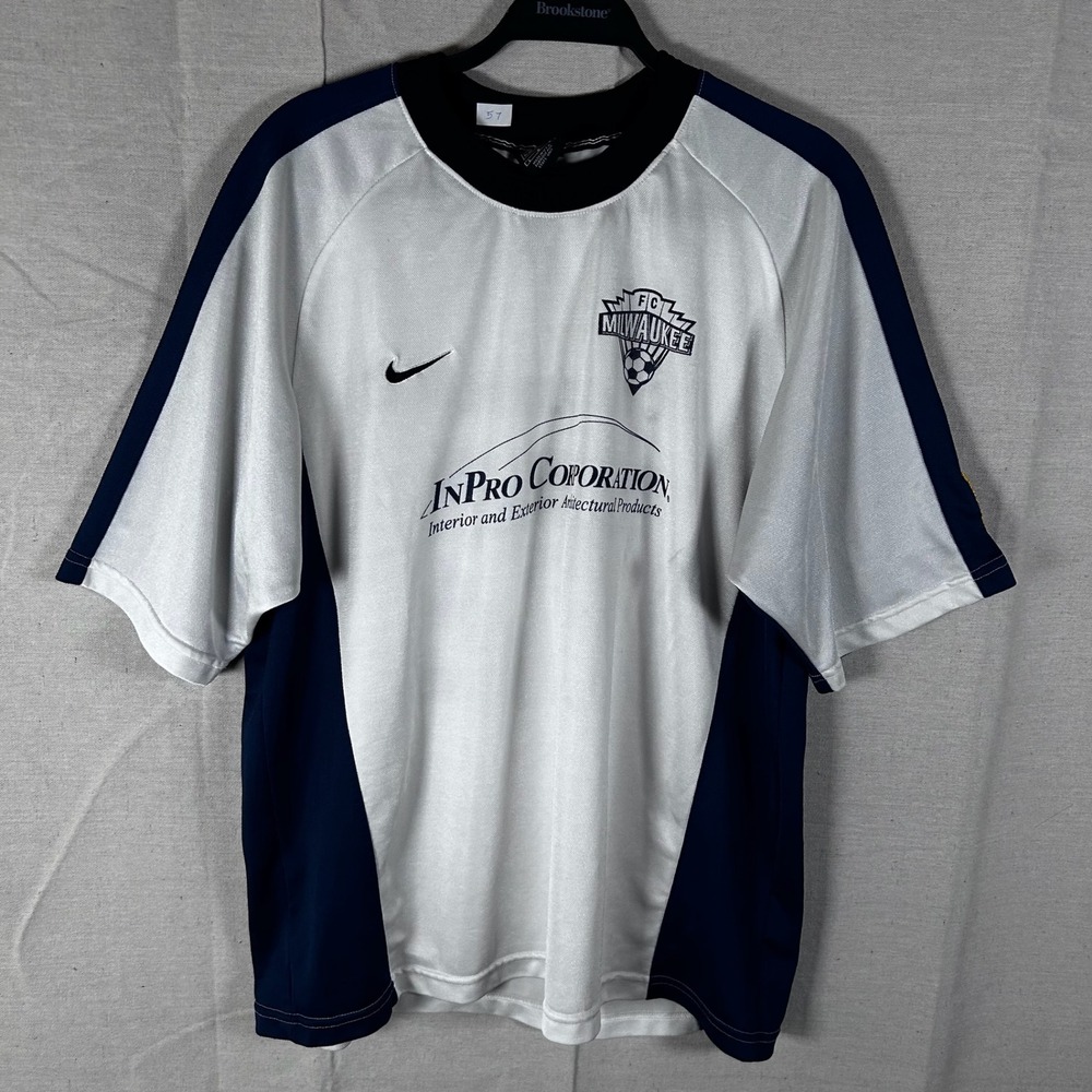 Nike Team FC Milwaukee Soccer Jersey Mens Large White Navy Blue Vintage USA Made
